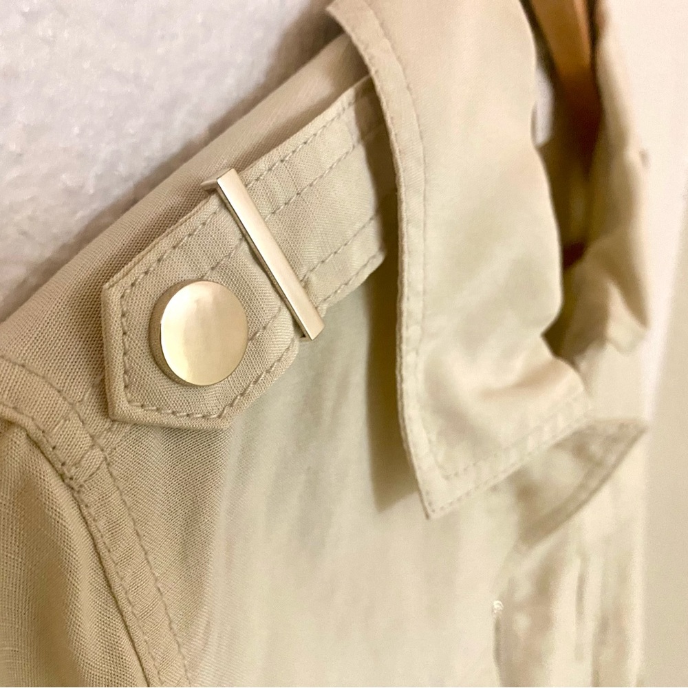 Chico’s Safari Jacket. Beige, lightweight gold accents. Like new. Small - Picture 12 of 14